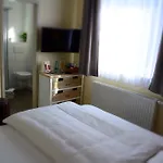Klausdorfer Hof Отель