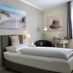 Klausdorfer Hof 3*