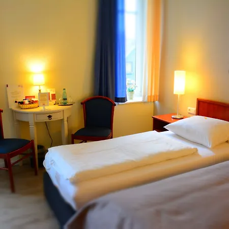 Klausdorfer Hof Szálloda Schwentinental