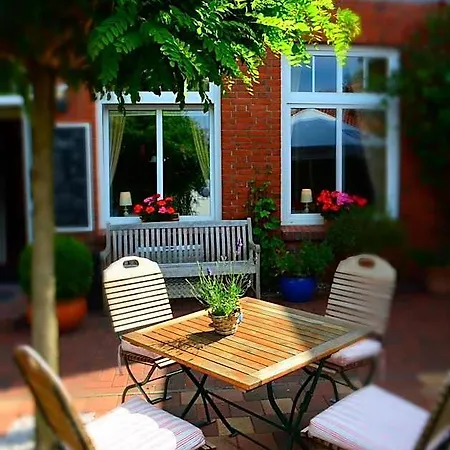 Hotel Klausdorfer Hof 3*