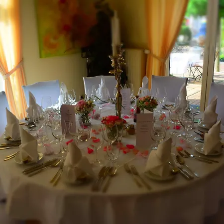 Отель Klausdorfer Hof 3*